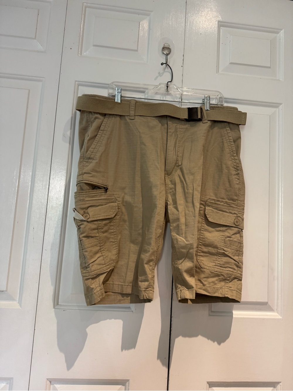 Men's Khaki Cargo Shorts with Webbing Belt